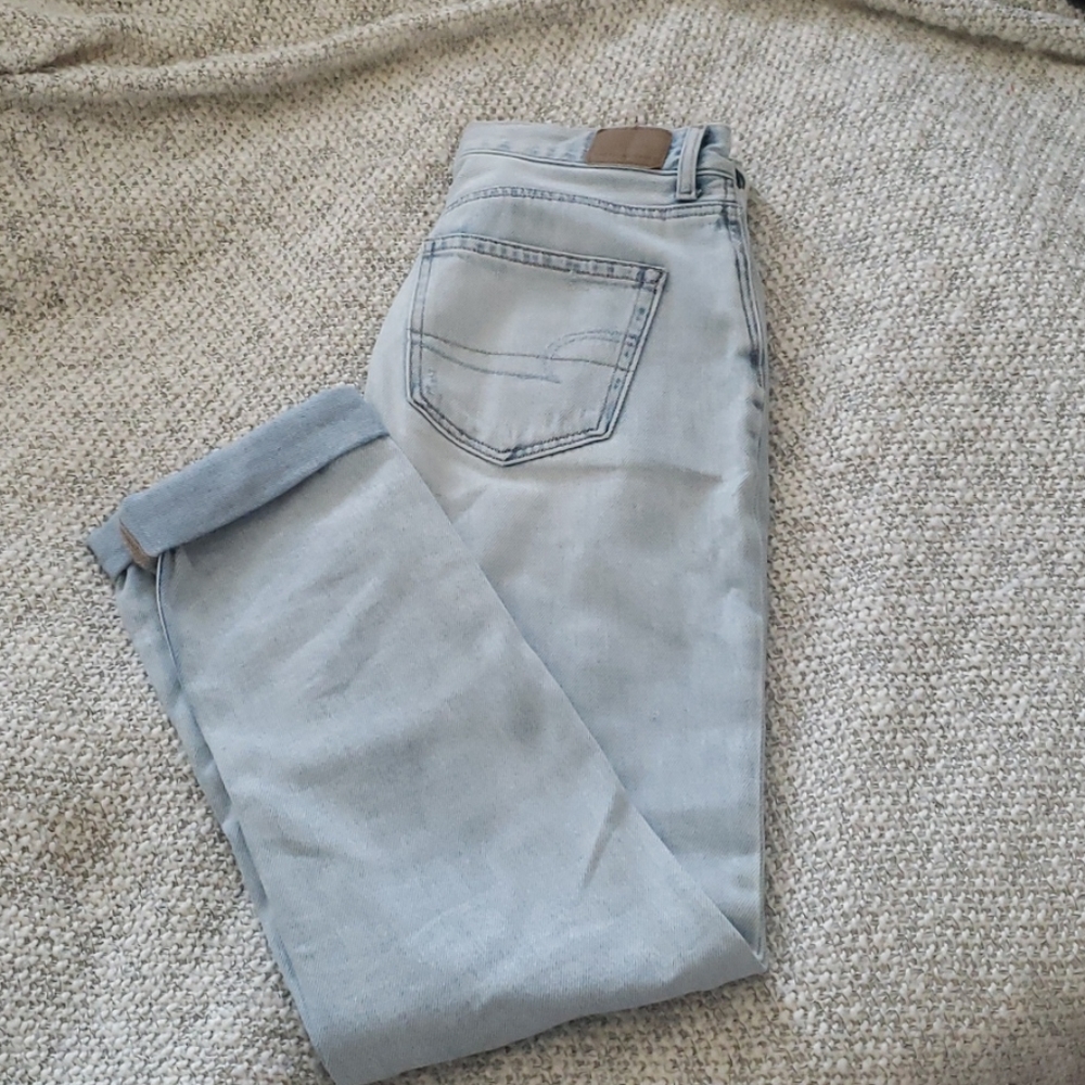 American Eagle mom jeans